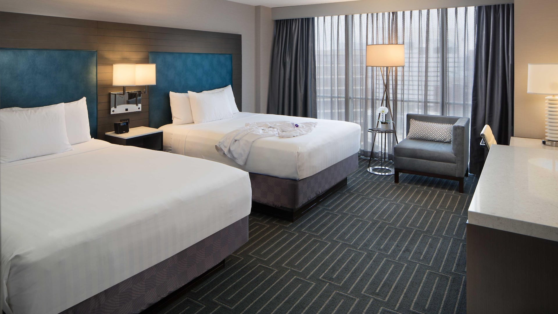 Hyatt Regency Cincinnati Hotel Rooms in Downtown Cincinnati 