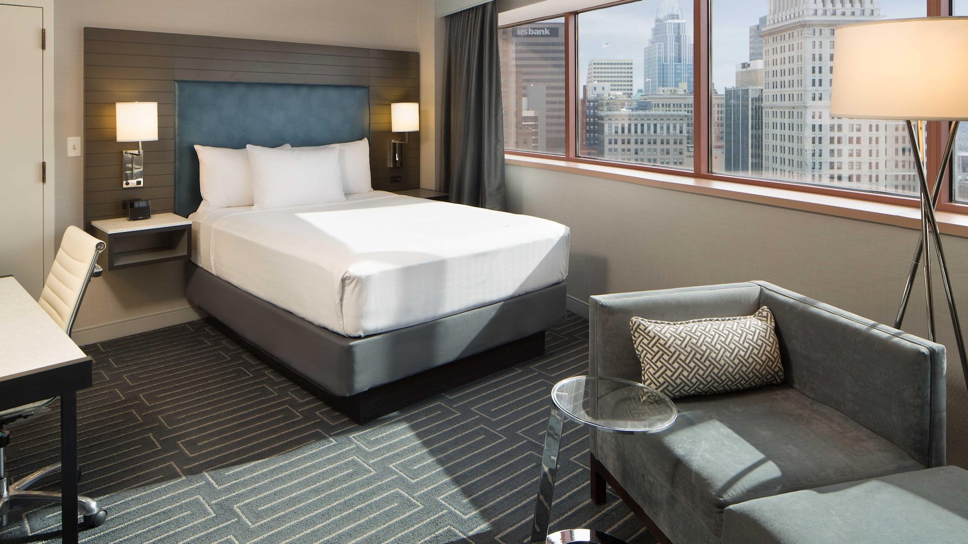 Hotel Photos | Hyatt Regency Cincinnati