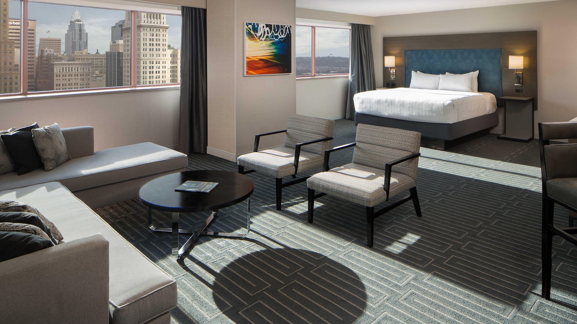 Hyatt Regency Cincinnati Studio Suite