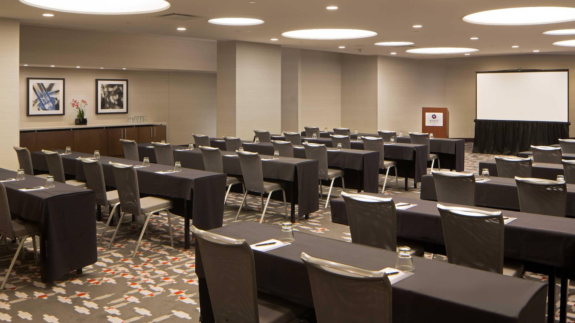 High-Tech Meeting Rooms in Cincinnati | Hyatt Regency Cincinnati
