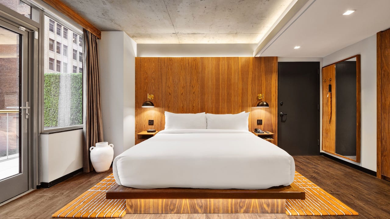 Junior Suite Bedroom Pano