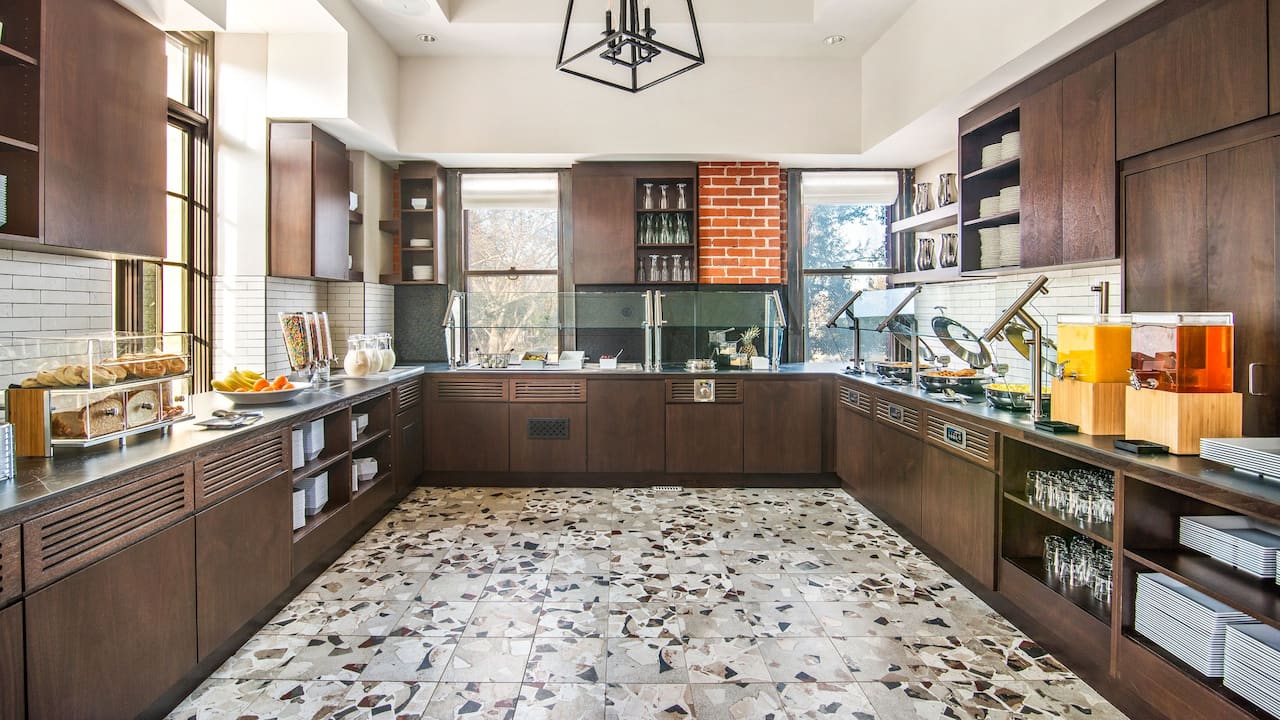 New Sacramento Hotels with Breakfast at Hyatt House Sacramento Midtown