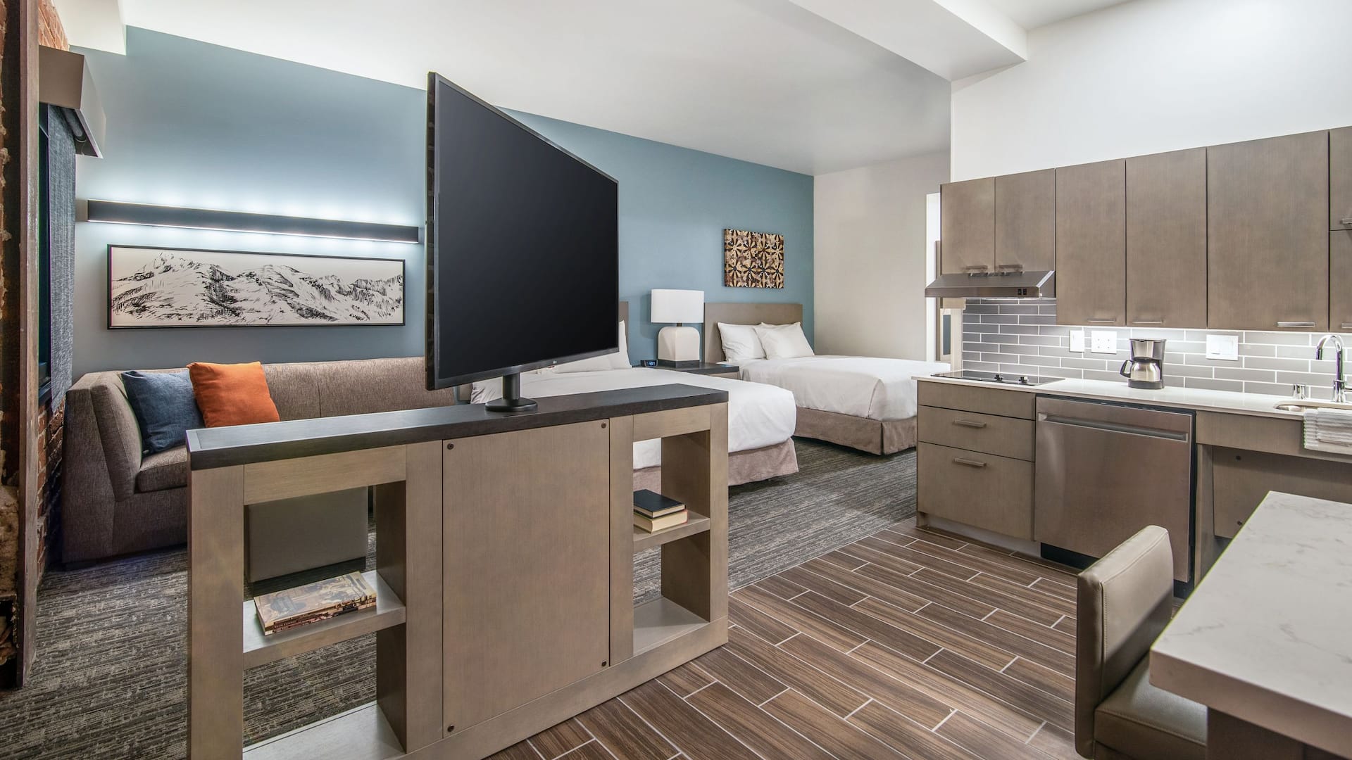 2 de 5 Hyatt House Sacramento / Midtown Accessible Studio Kitchen Suite Queens Kitchen