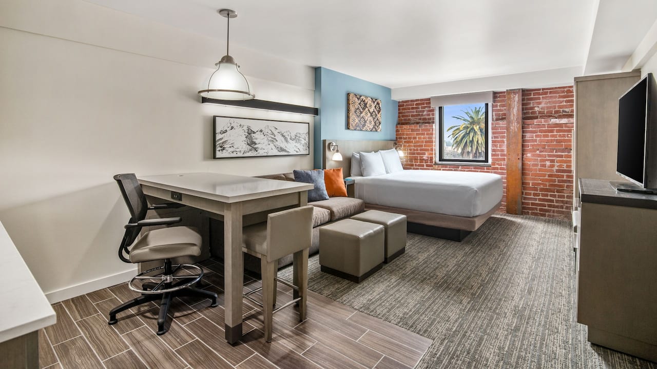 Sacramento Hotel Suites with King Bed at Hyatt House Sacramento Midtown
