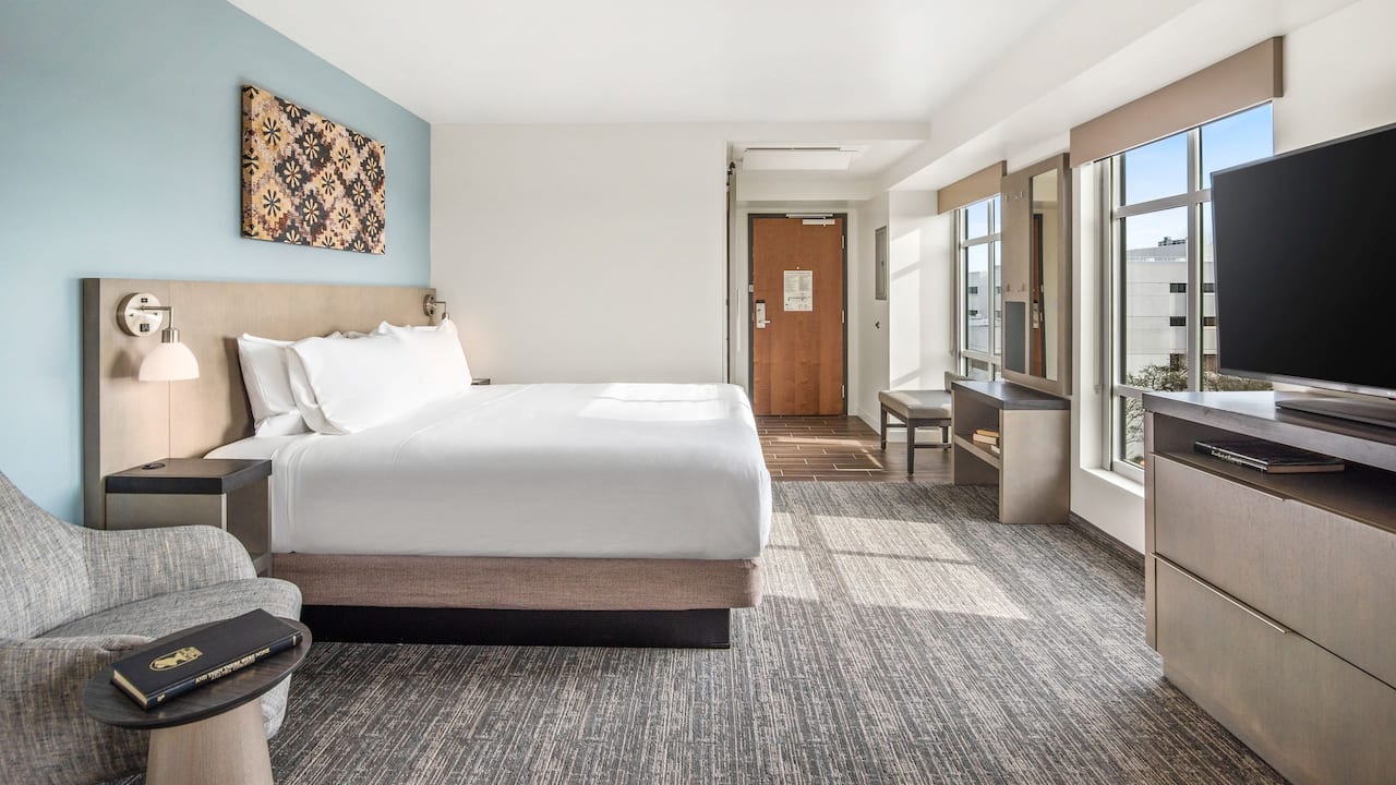New Sacramento Hotel Suites with King Bed at Hyatt House Sacramento Midtown