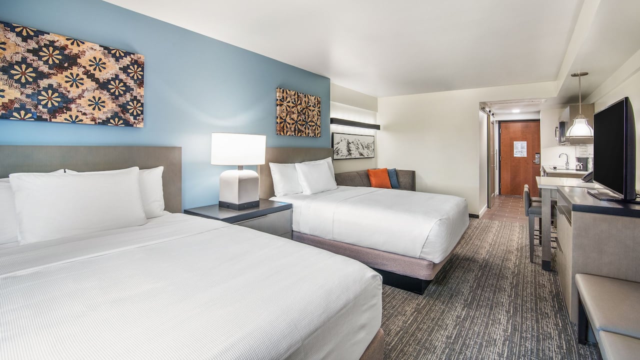 Sacramento Hotel Suites with Kitchen at Hyatt House Sacramento Midtown