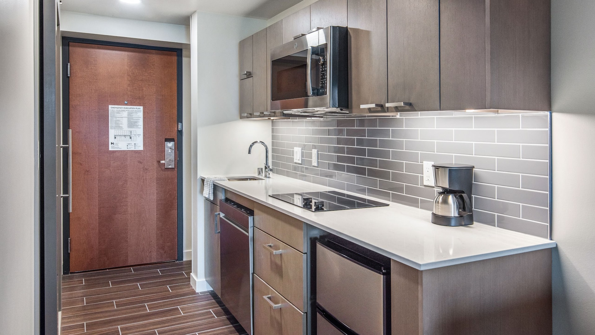 2 de 4 Hyatt House Sacramento / Midtown Studio Kitchen Suite Queens Kitchen