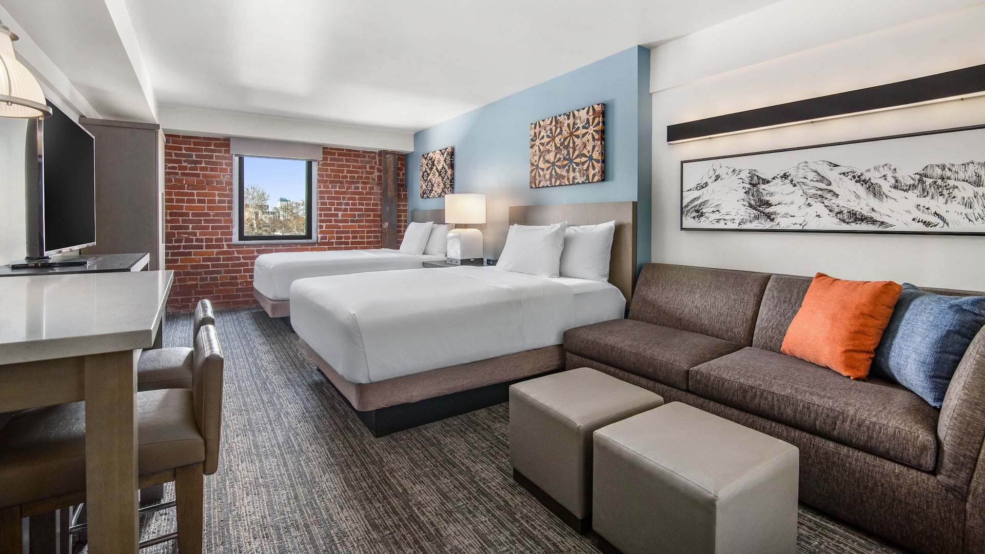 Hyatt House Sacramento / Midtown Two Queens With Sofa