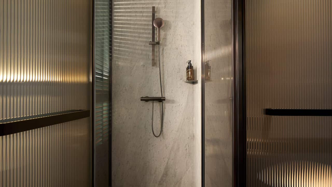 UrCove Hangzhou Westlake Deluxe King Bathroom