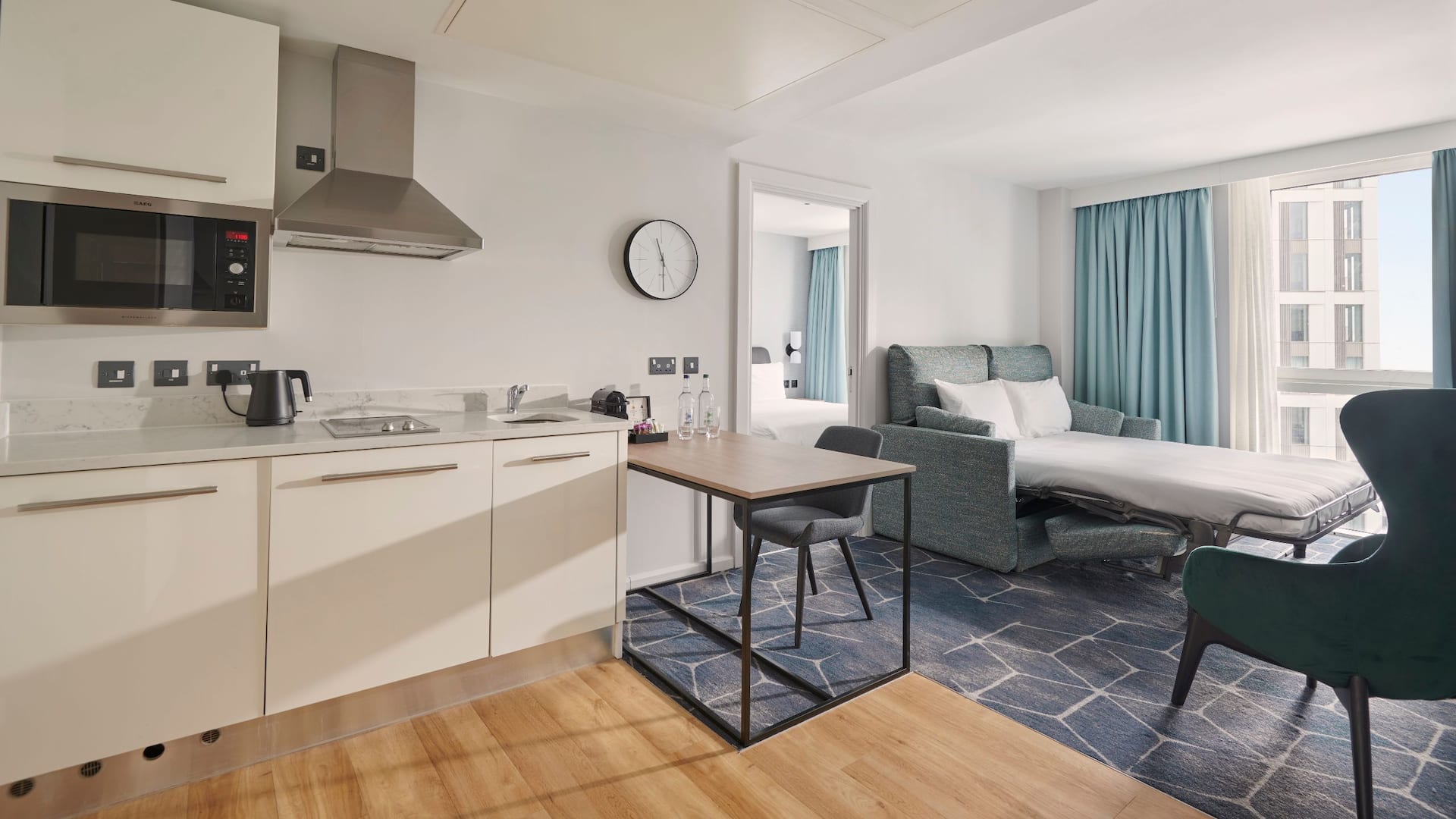 Hyatt House London Stratford Lhrxs Kitchen