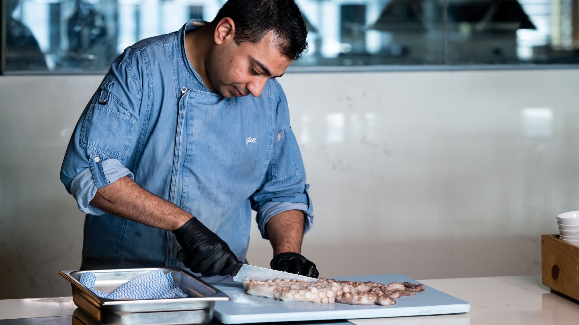 Hyatt Regency Sydney Sailmaker Seafarer Dinner Male Seafood Chef