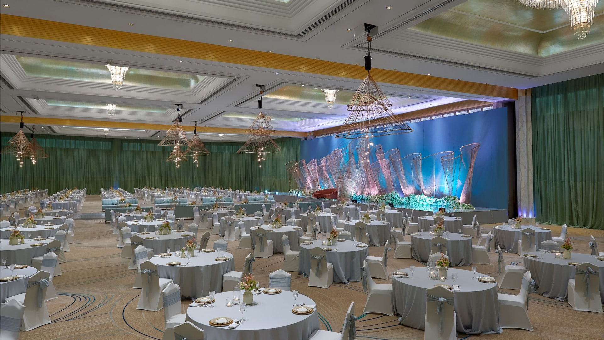 Grand Hyatt Dubai Baniyas Wedding Side View