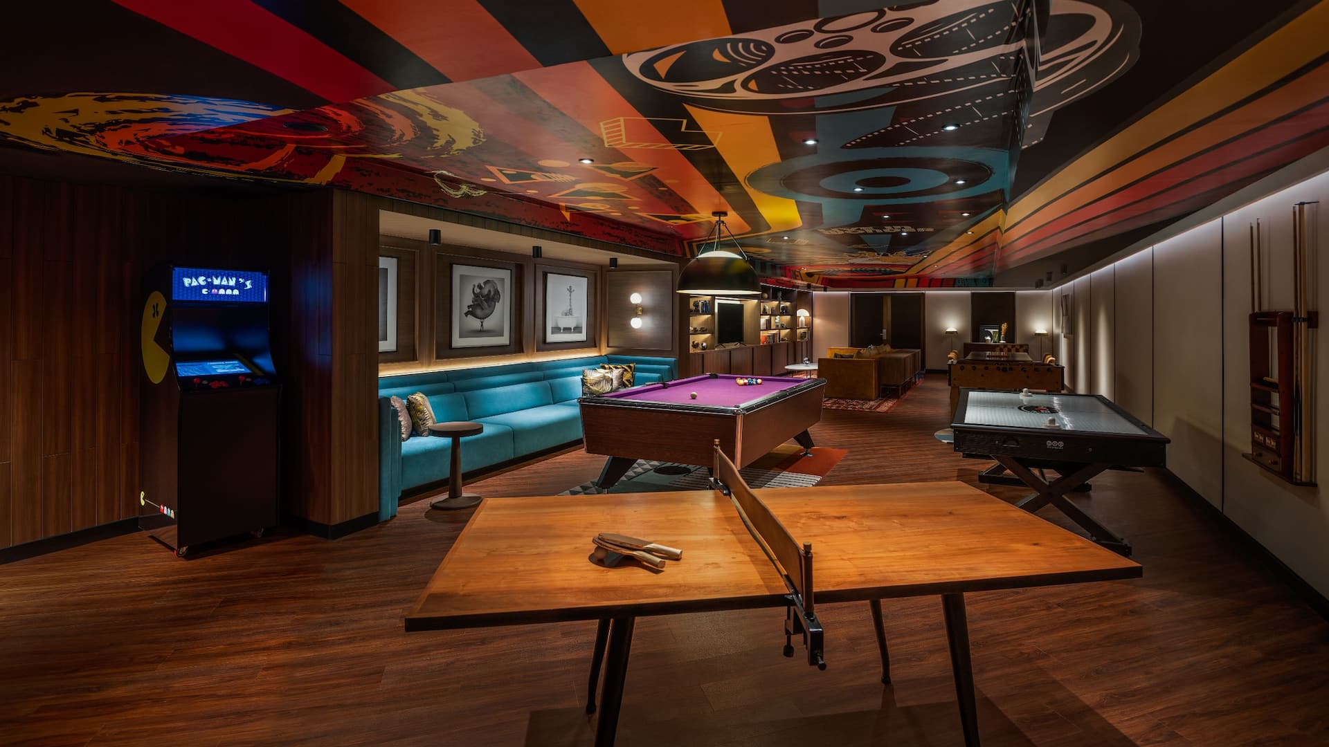 Hyatt Regency Phuket Resort Casa Boho The Den Entertainment Lounge