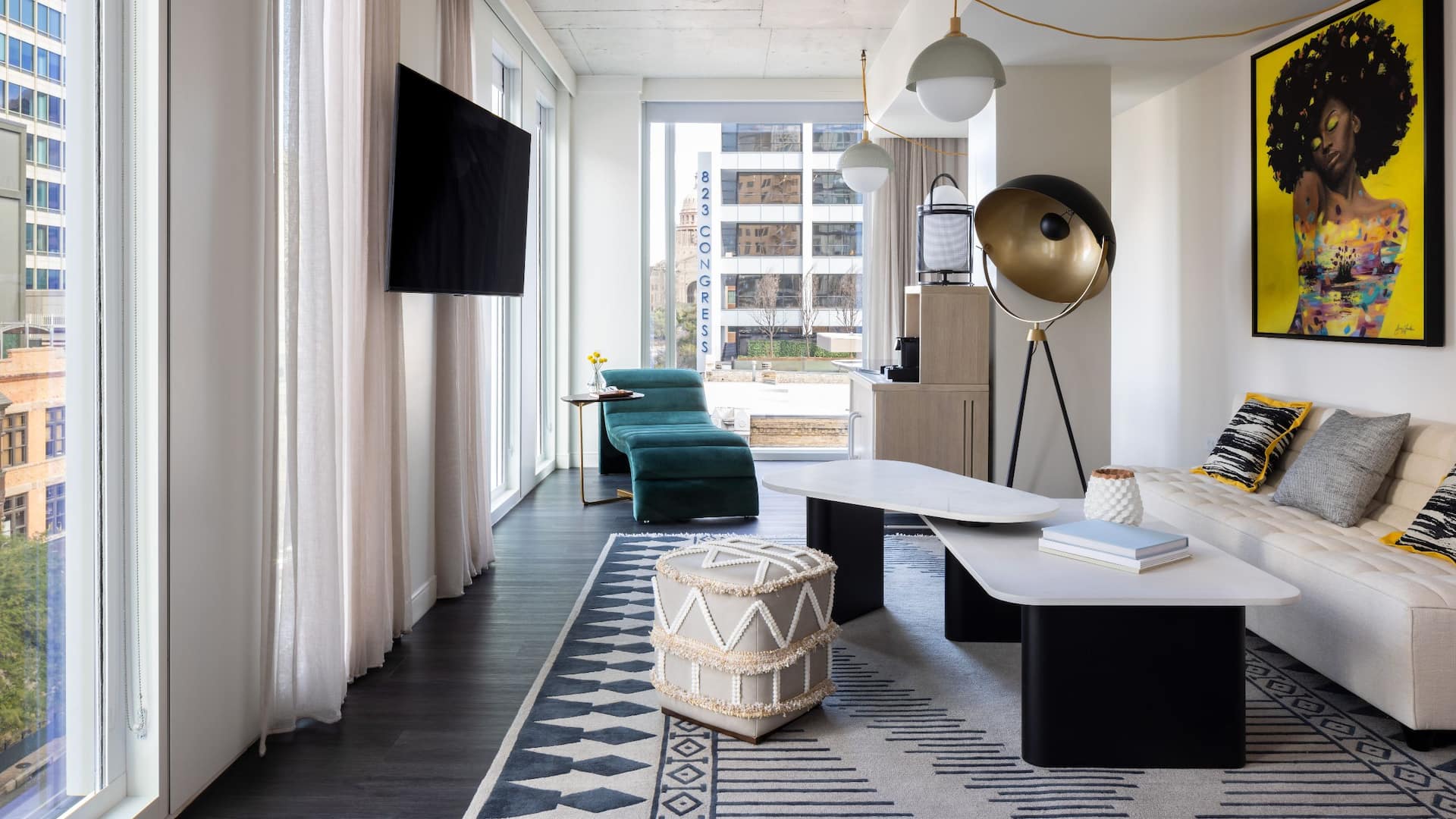 1/2 Hyatt Centric Congress Avenue Austin Congress Suite Sitting