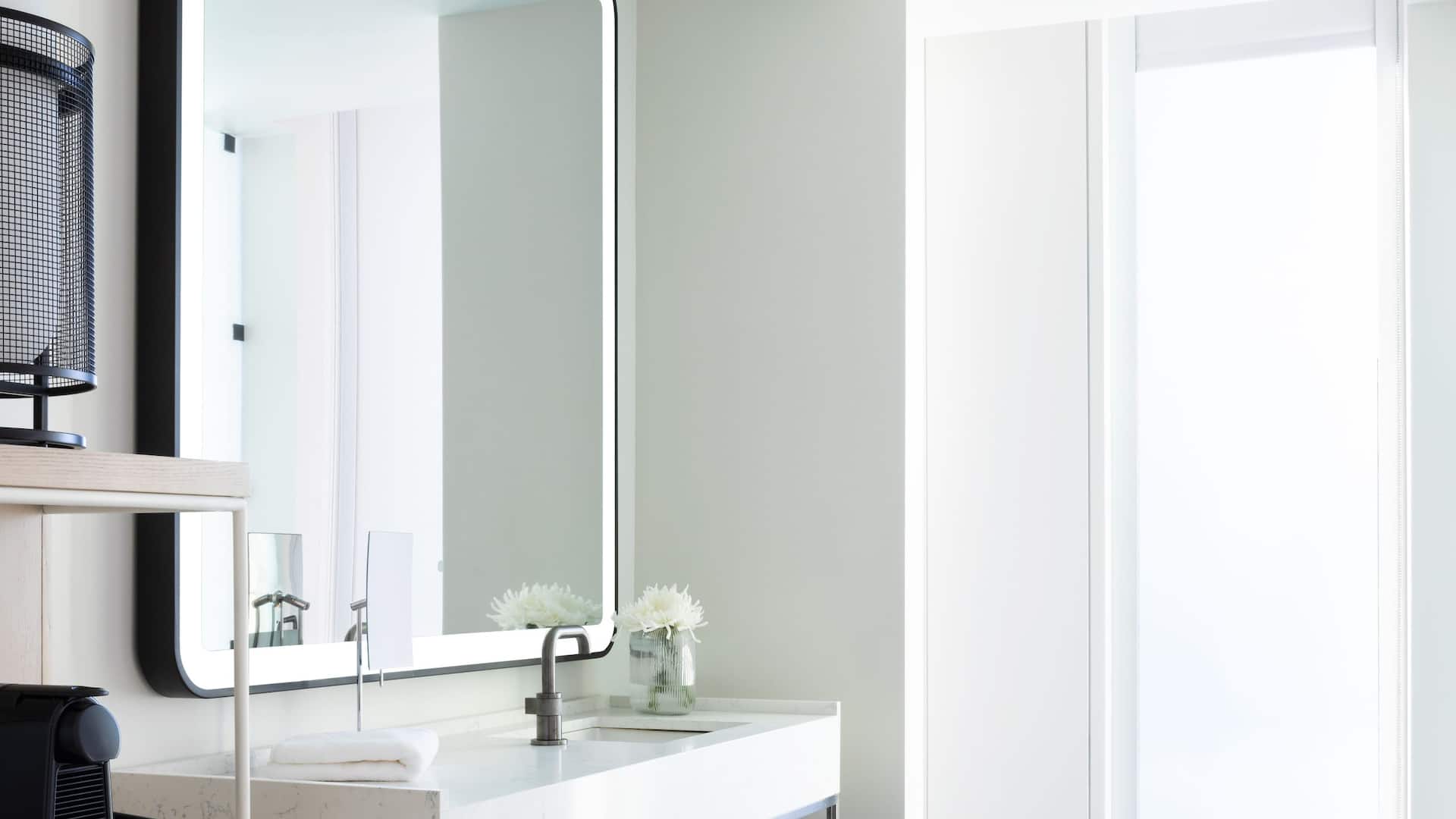 2/2 Hyatt Centric Congress Avenue Austin King Deluxe Bath