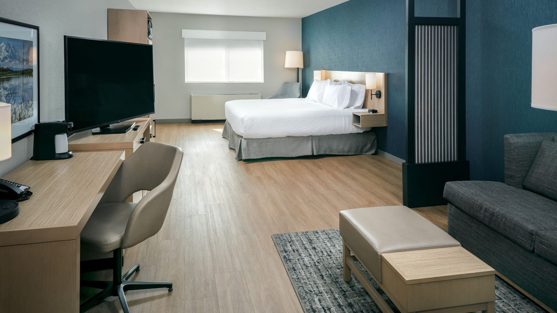 Hyatt Place Fairbanks ADA King