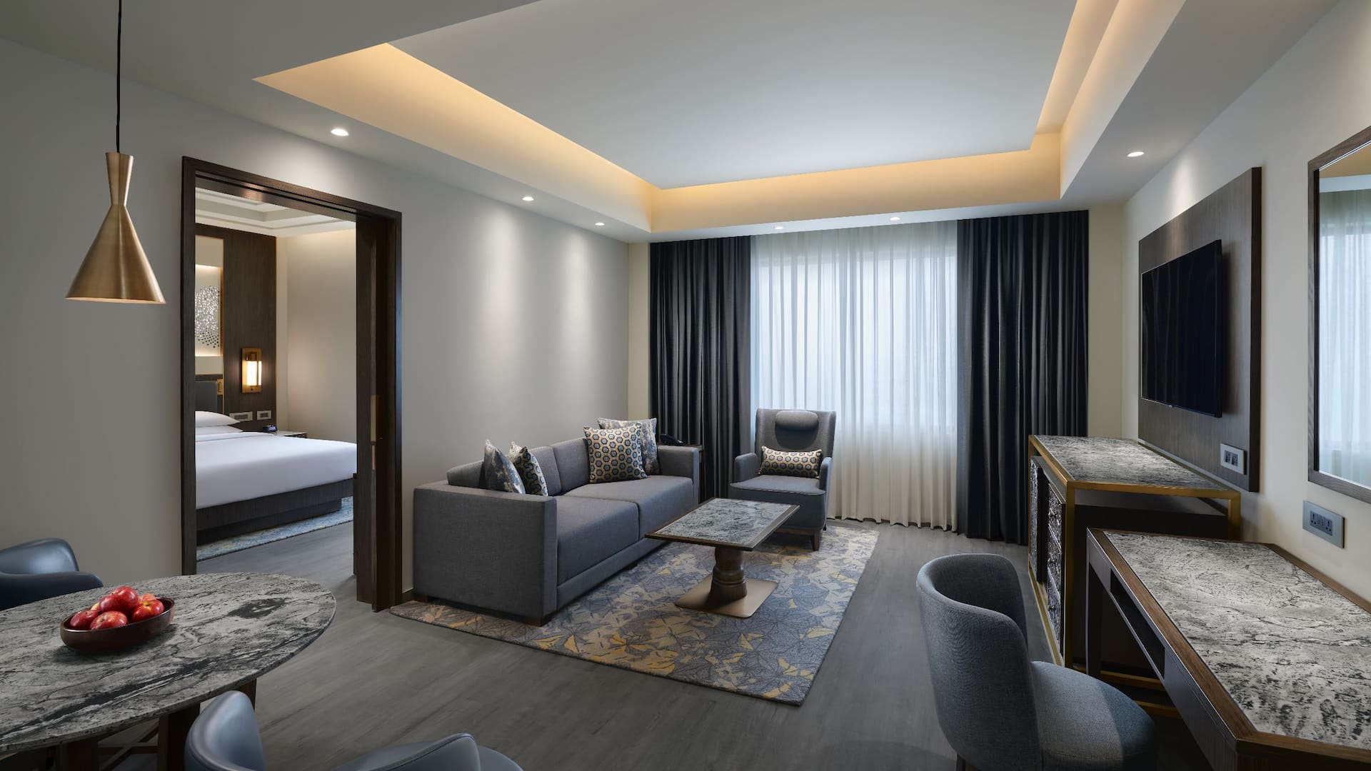 Hyatt Regency Jaipur Mansarovar Tower Executive Suite
