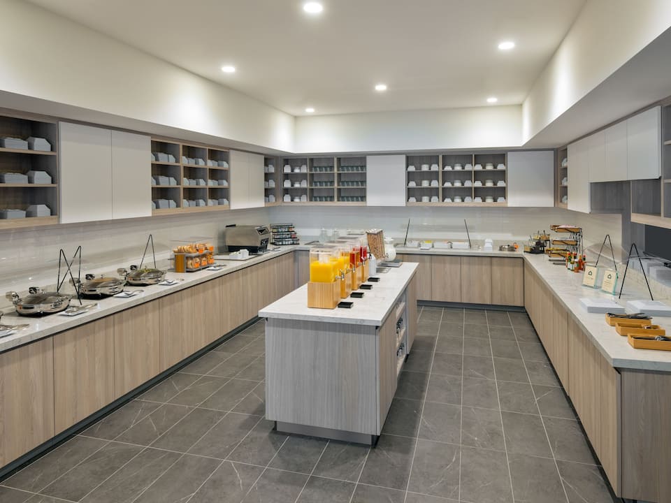 Morning Spread Omelet Bar