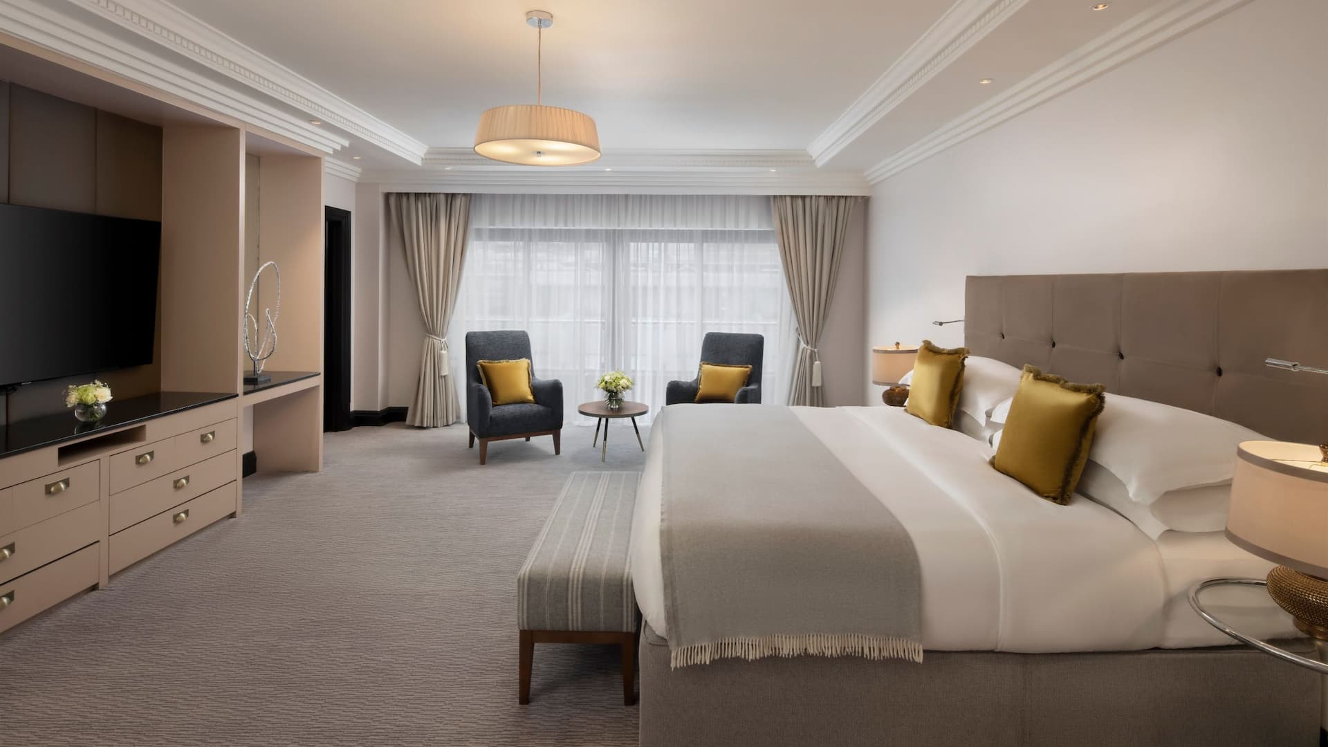 Premium Balcony Suite in Mayfair – Hyatt Regency London The Churchill