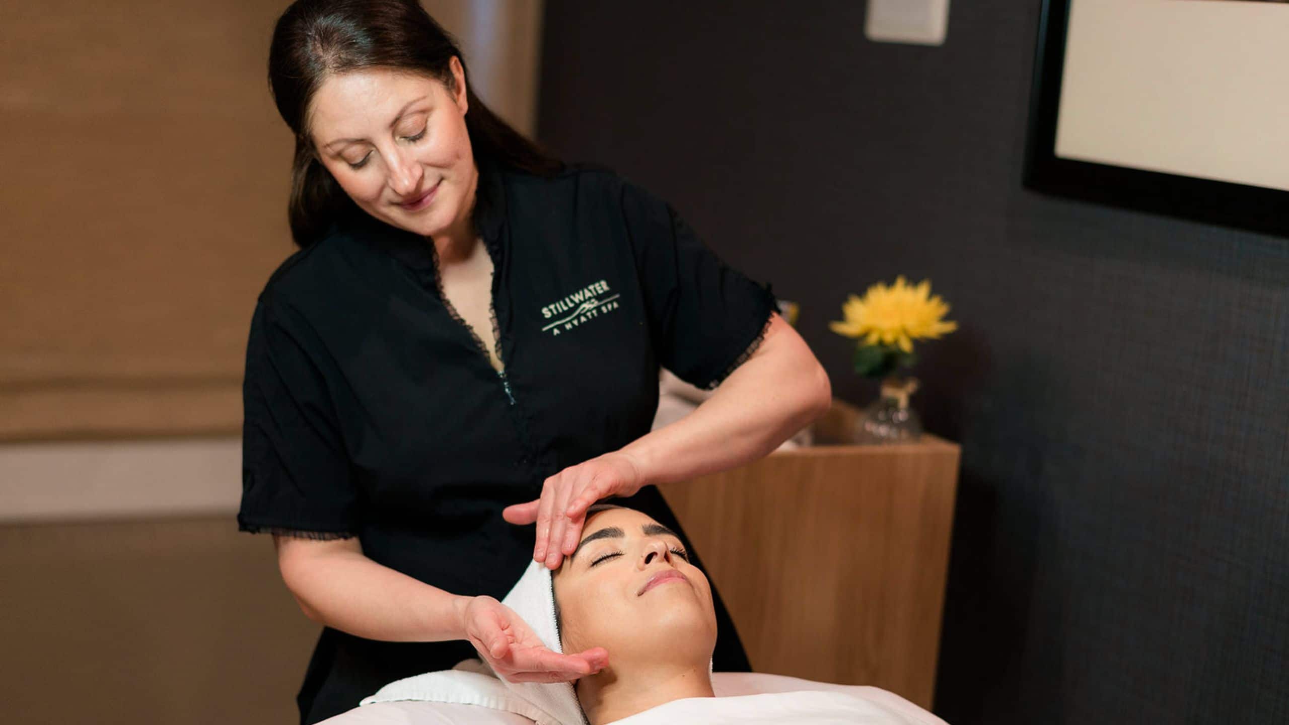 Hyatt Regency Calgary Stillwater Spa Facial Masseuse