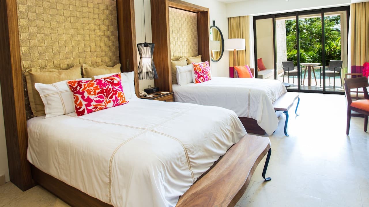 Junior Suite Swim Out Double