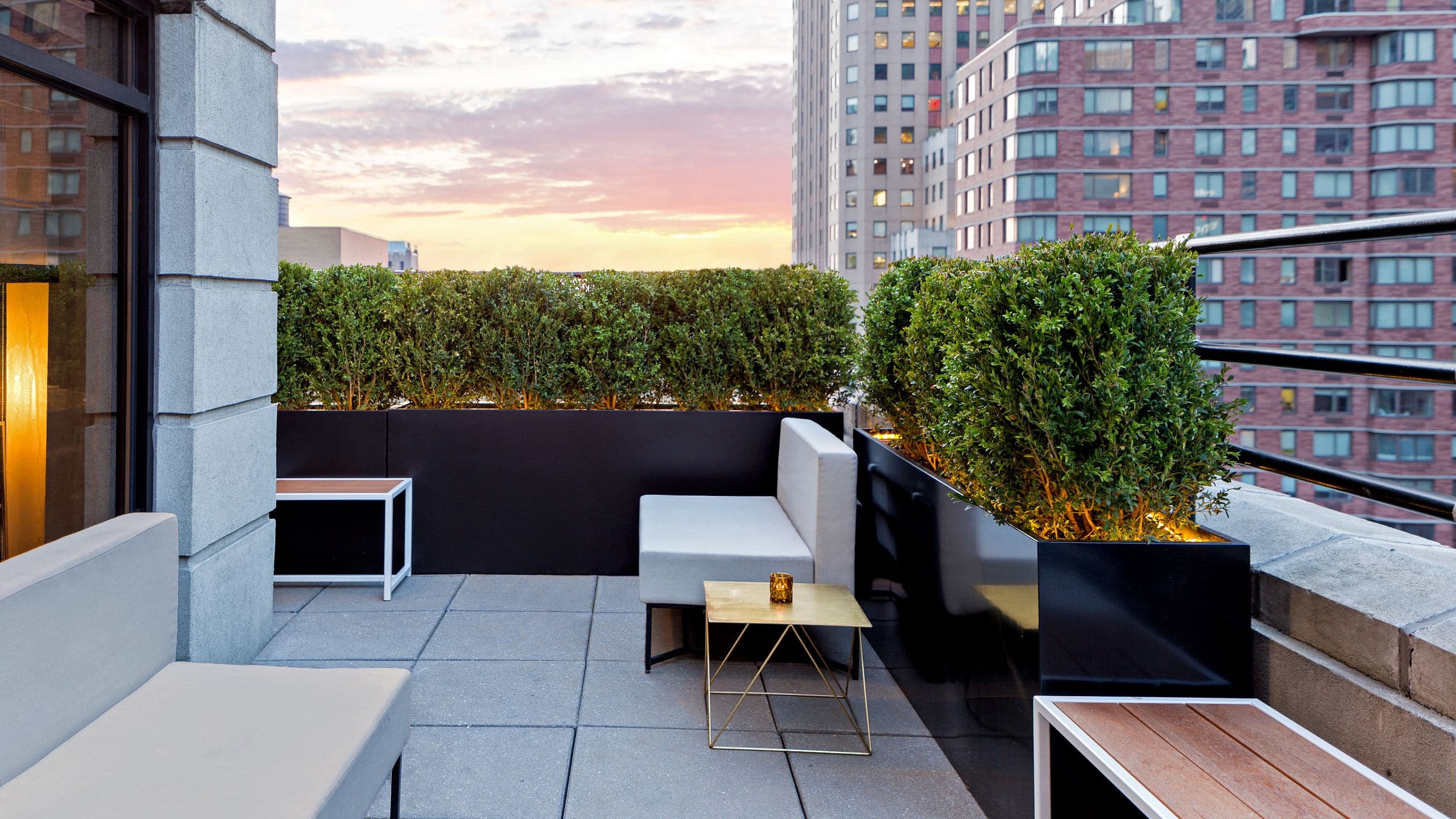 13/14 The Time New York Terrace Daytime View