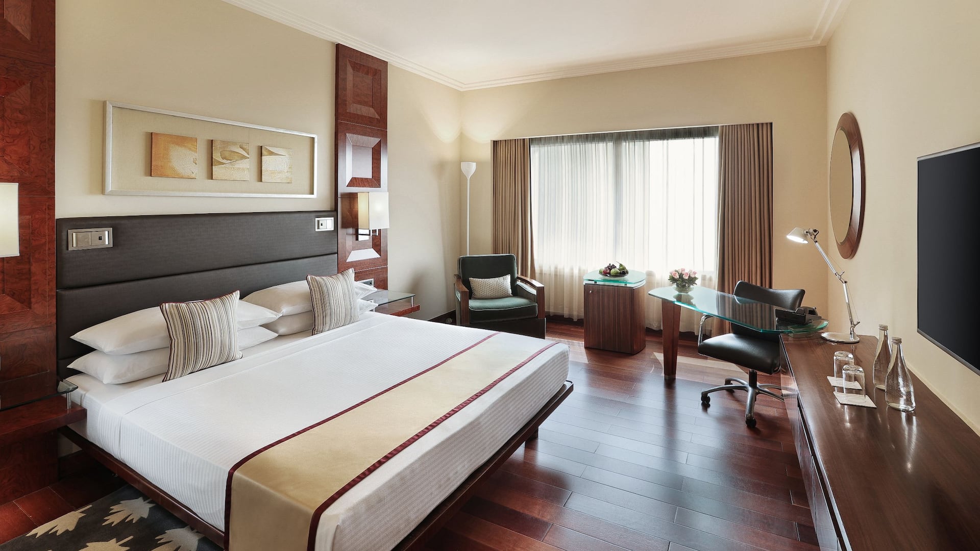 1/1 Hyatt Regency Delhi Delrd King Club Access