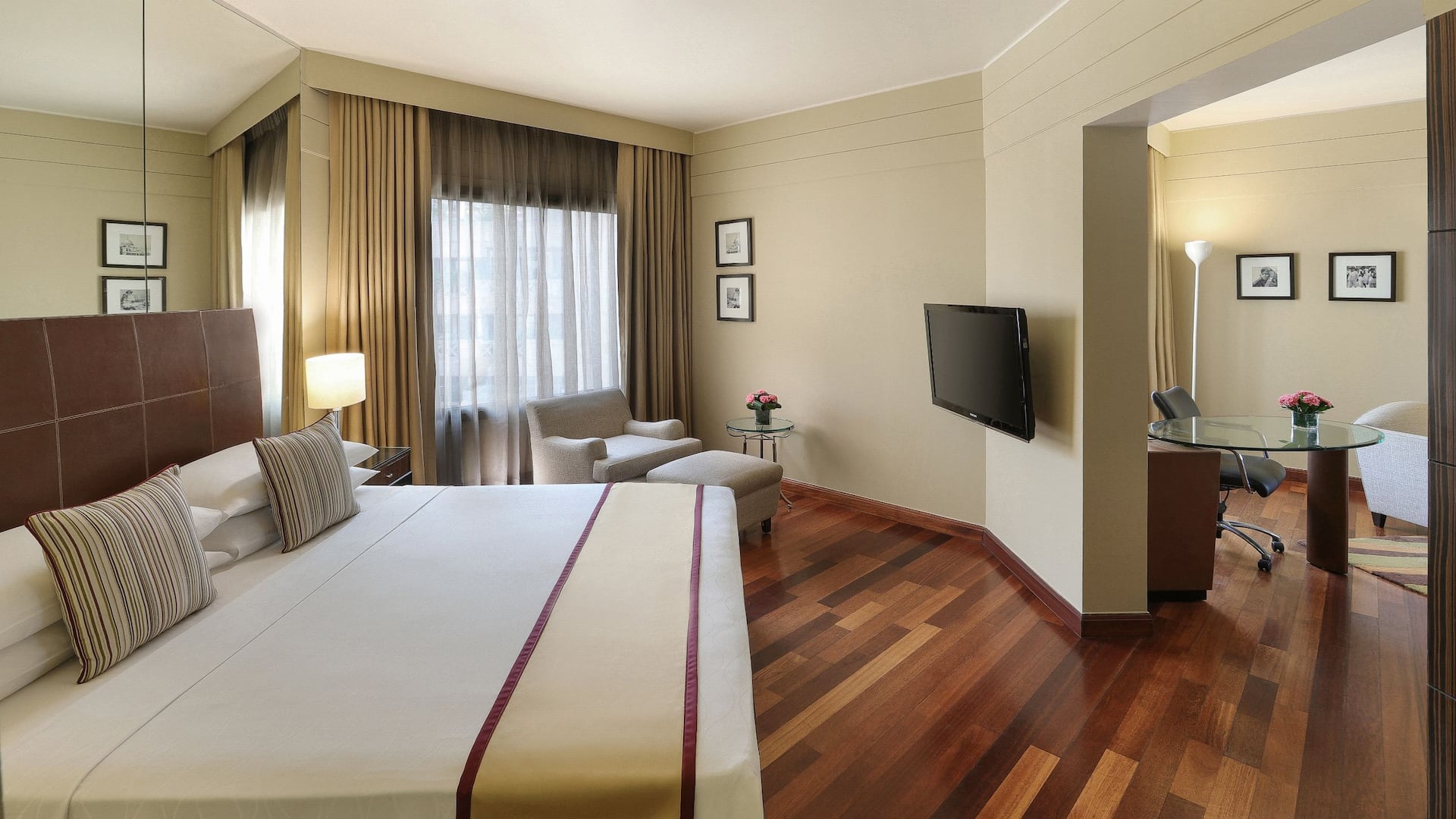 1/1 Hyatt Regency Delhi Terrace Suite