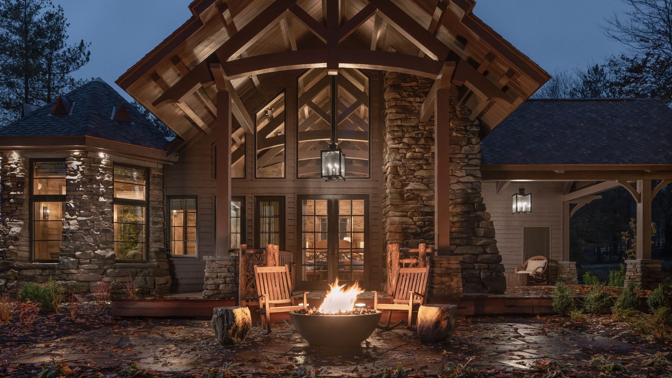 The Chatwal Lodge Stone Cottage Night Fall Firepit