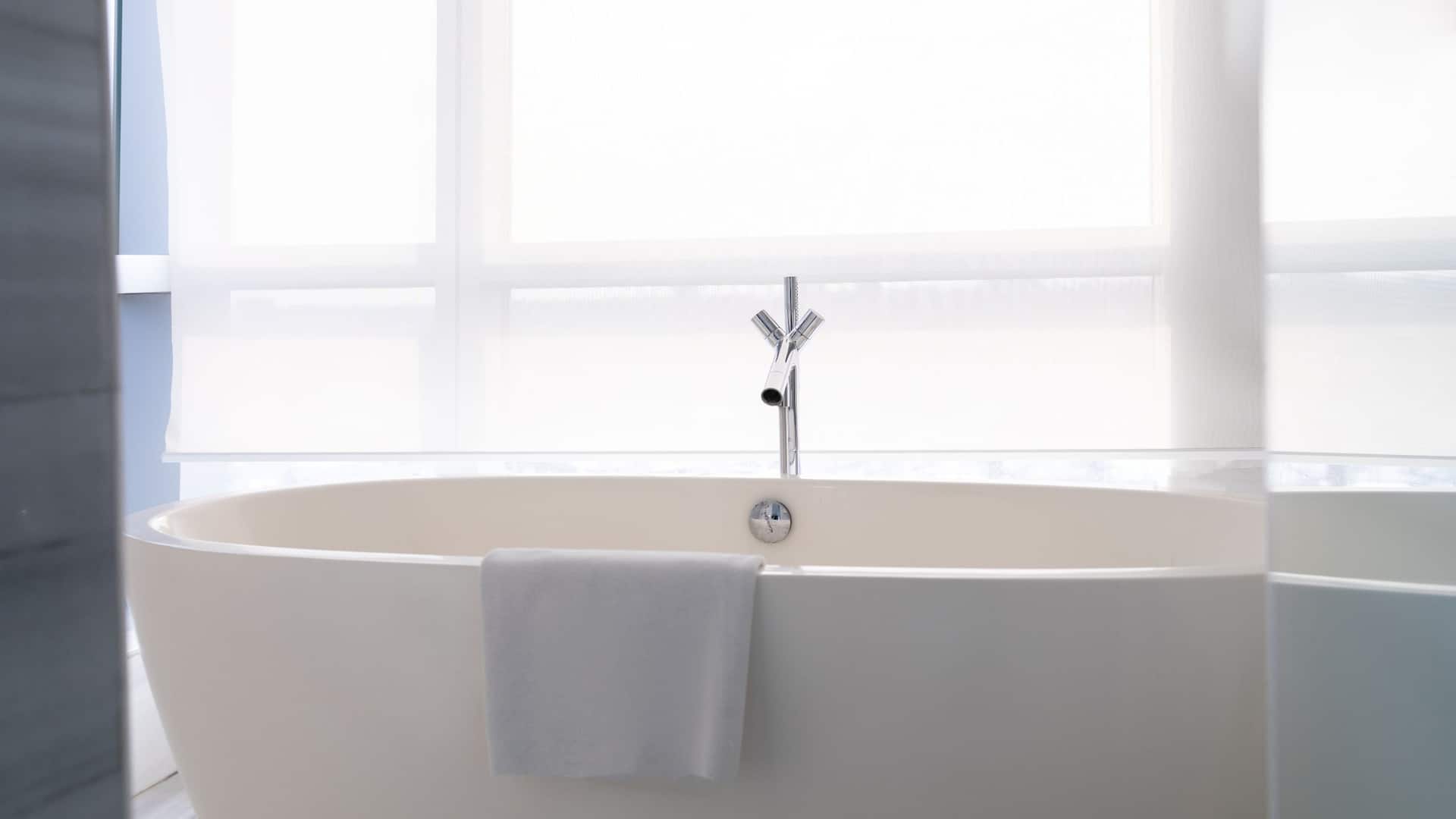 第 4，共 5 Hyatt Regency Dushanbe Executive Suite Bathroom Bathtub