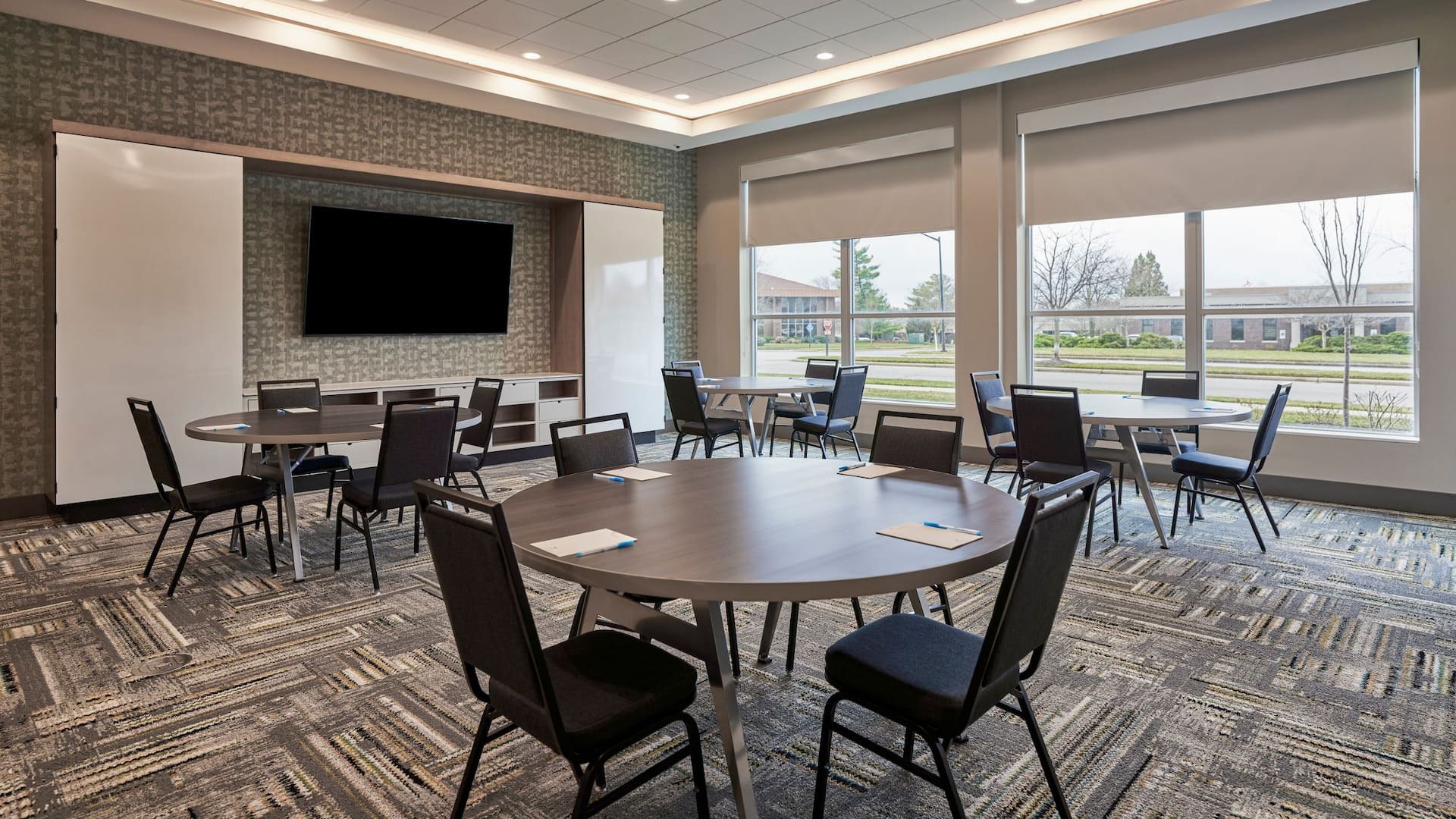 Hyatt House Louisville - East Meeting Space Rounds Window View