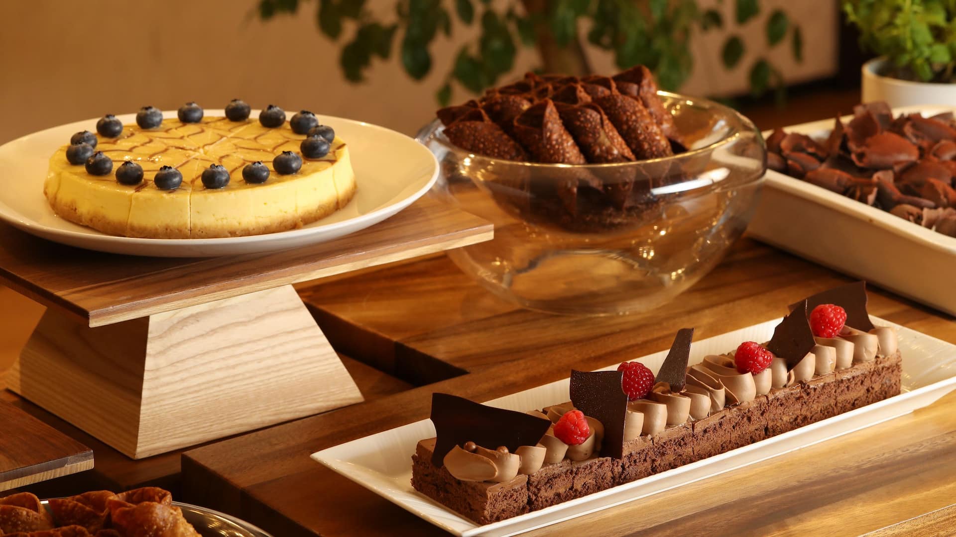 Grand Hyatt Beijing The Balcony Dessert Station