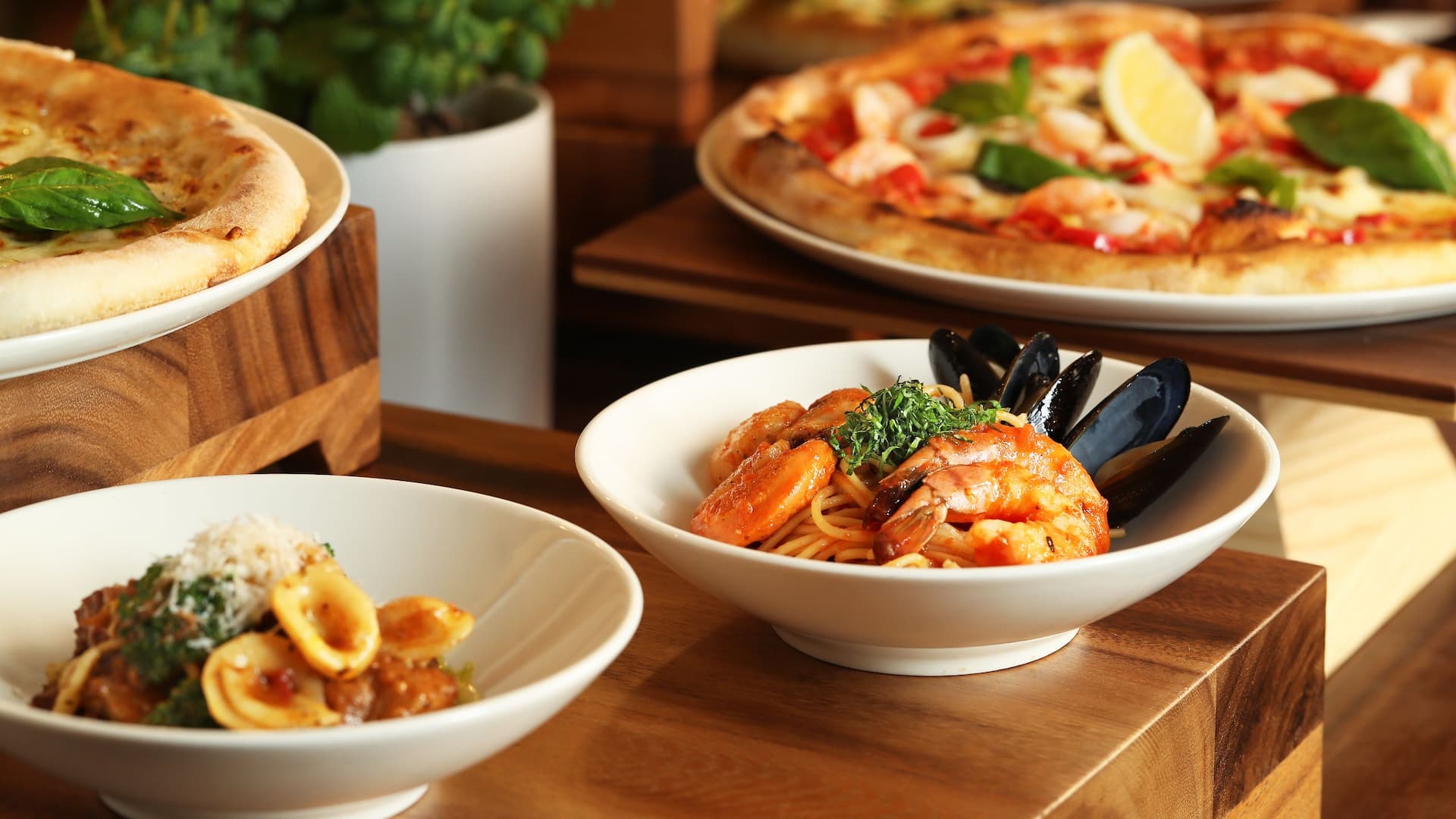 Grand Hyatt Beijing The Balcony Hot Food Pasta