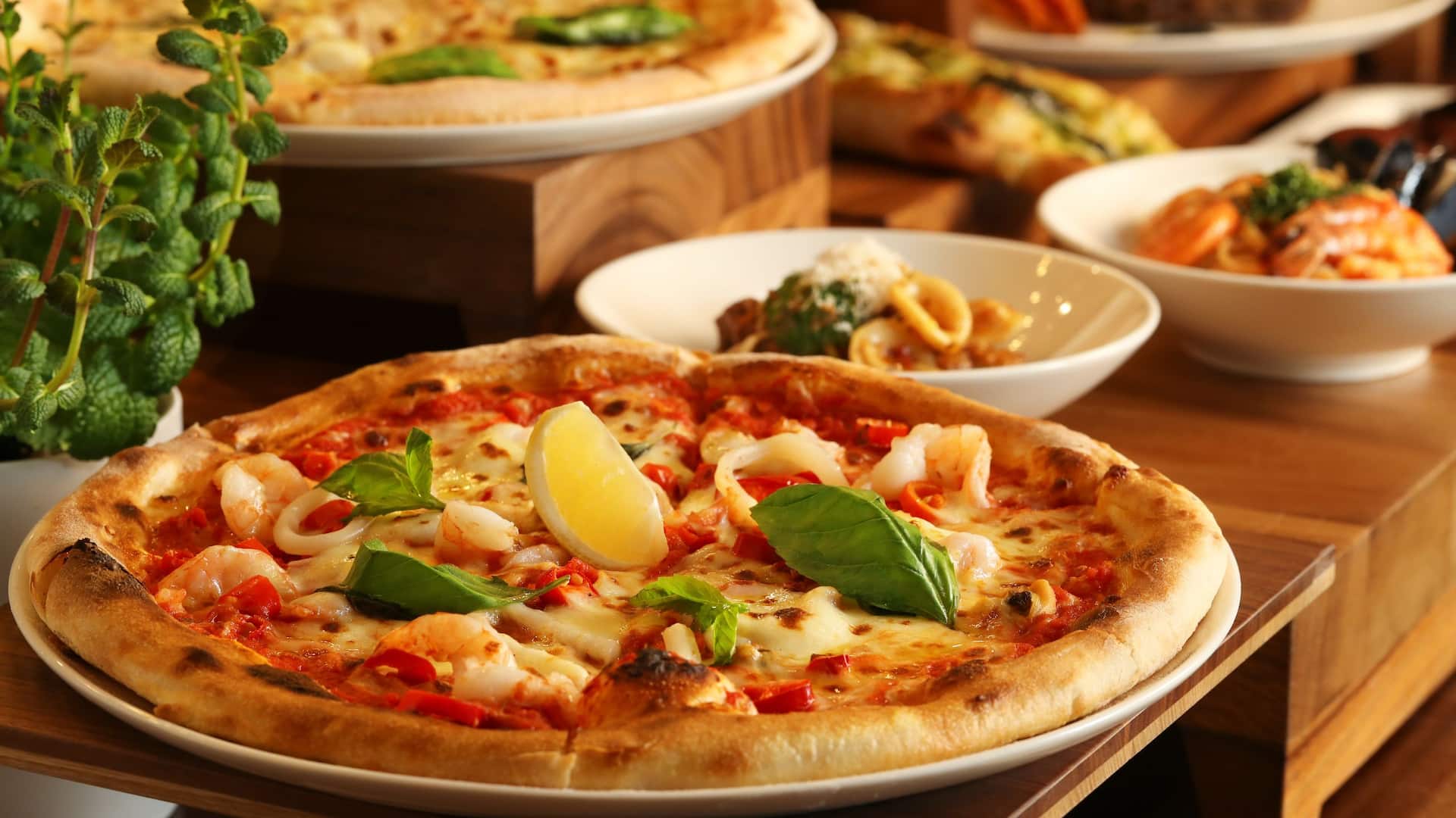 Grand Hyatt Beijing The Balcony Hot Food Pizza