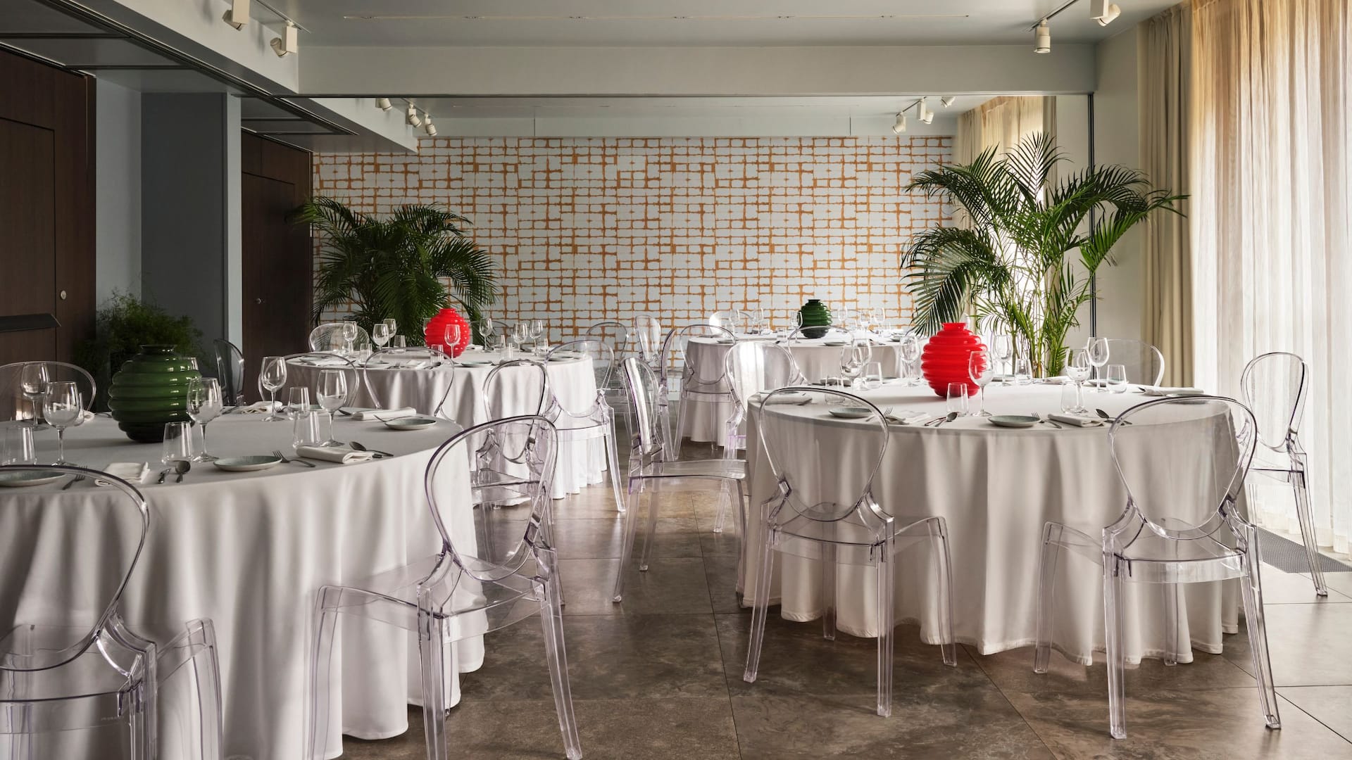 4 di 4 Hyatt Centric Murano Venice Hyatt Centric Murano Venice Murano Meeting Room Gala