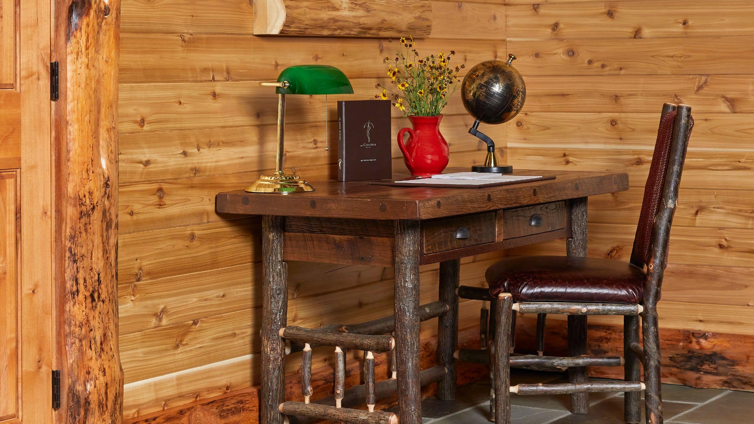 4 of 6 The Chatwal Lodge Mountain Laurel Desk Portrait