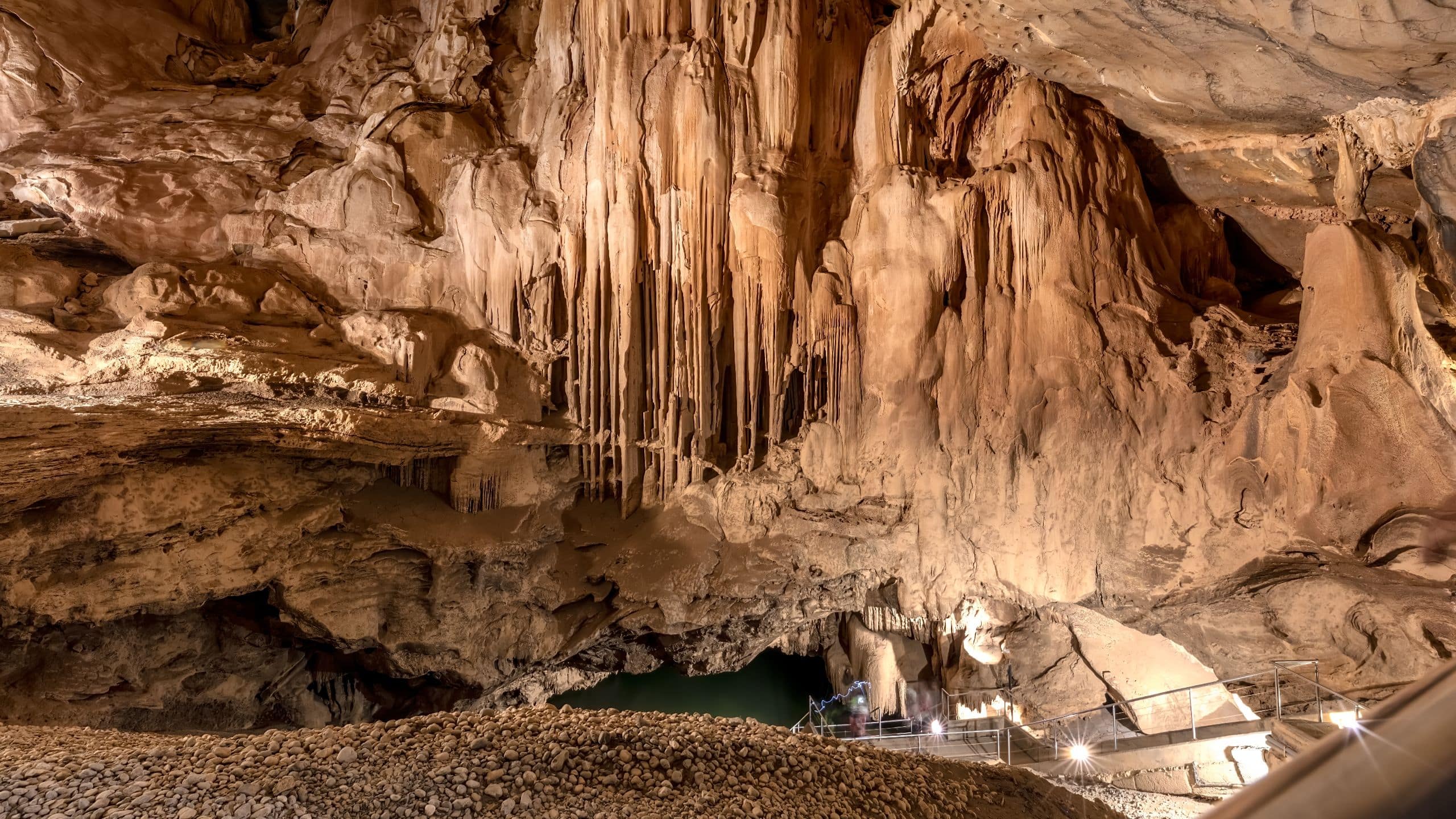 Alila MCTAl_Pxxxx Al Hoota Cave