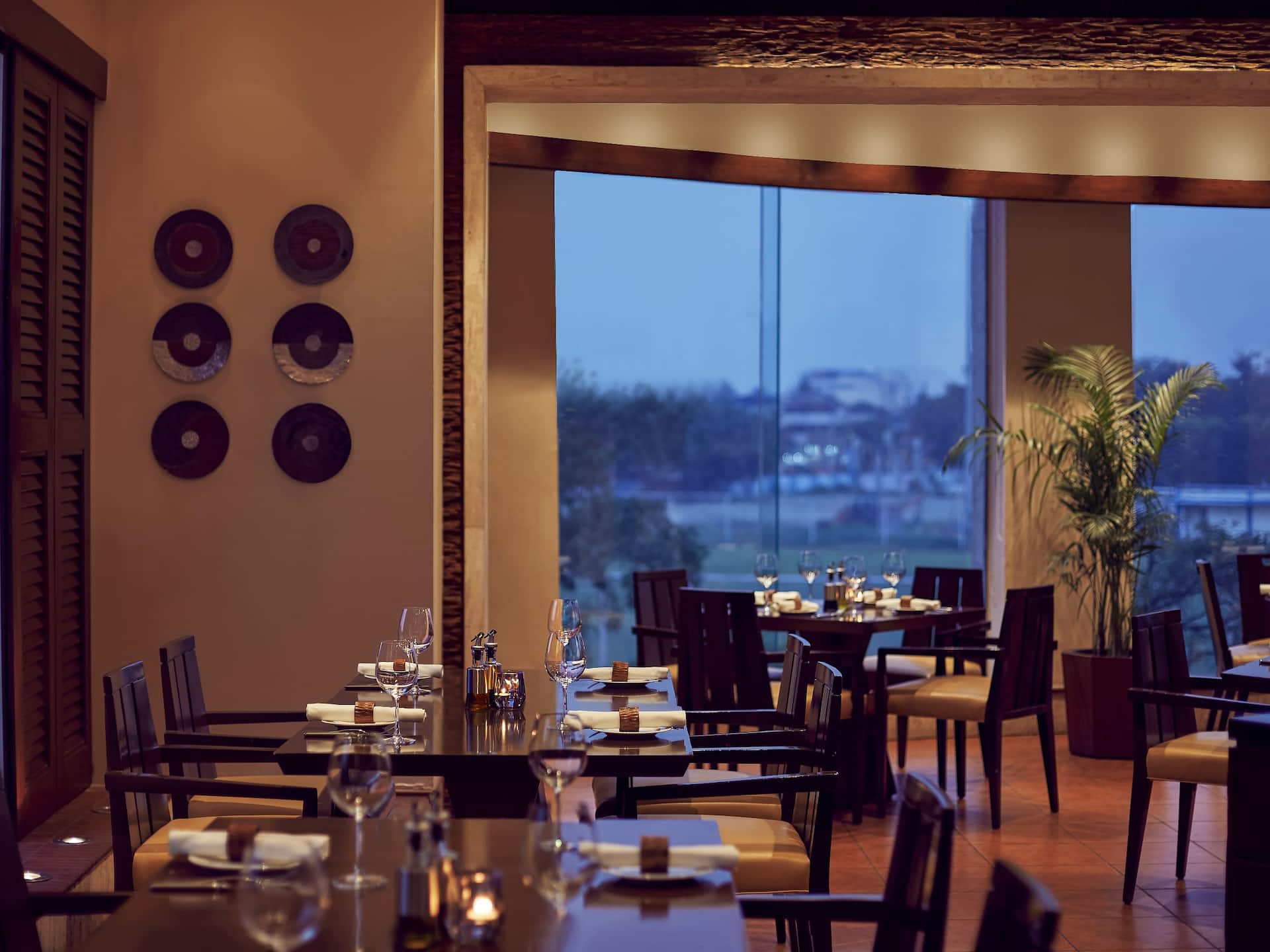 Hyatt Regency Kolkata La Cucina Dining Tables