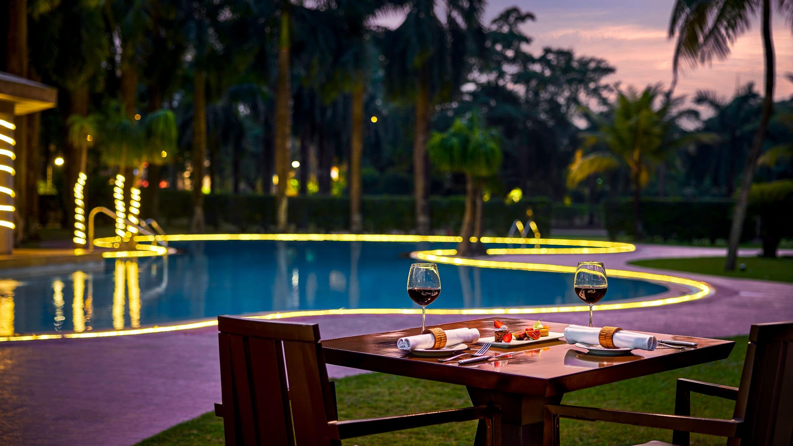 Hyatt Regency Kolkata Poolside Dining Nighttime