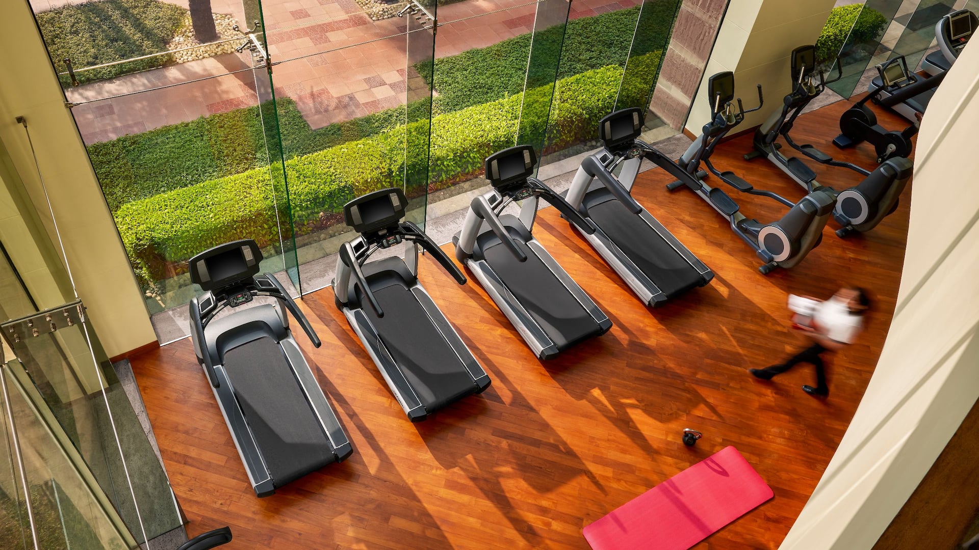 Hyatt Regency Kolkata Fitness Center Treadmills