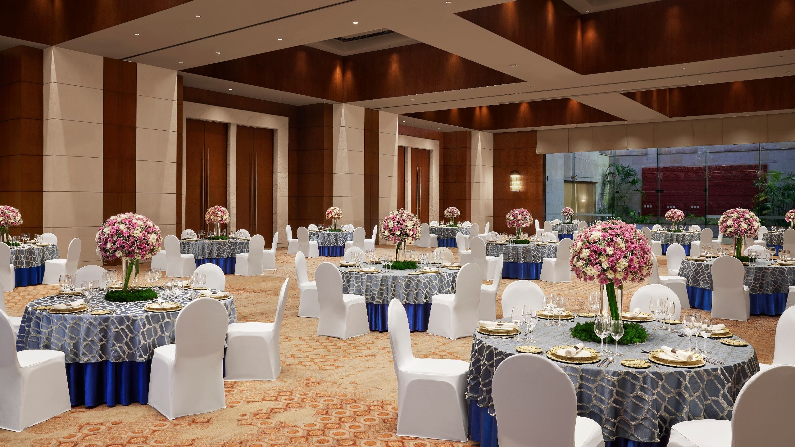 Hyatt Regency Kolkata Wedding Reception Round Tables