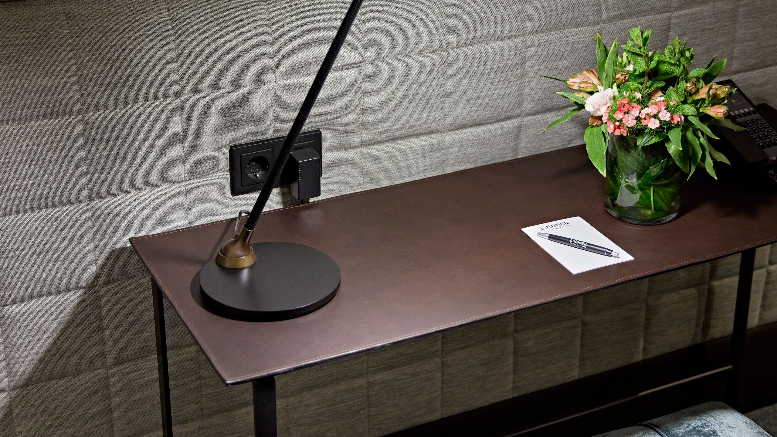 5/5 Lindner Congress Hotel Dusseldorf One King Bed Premium Desk