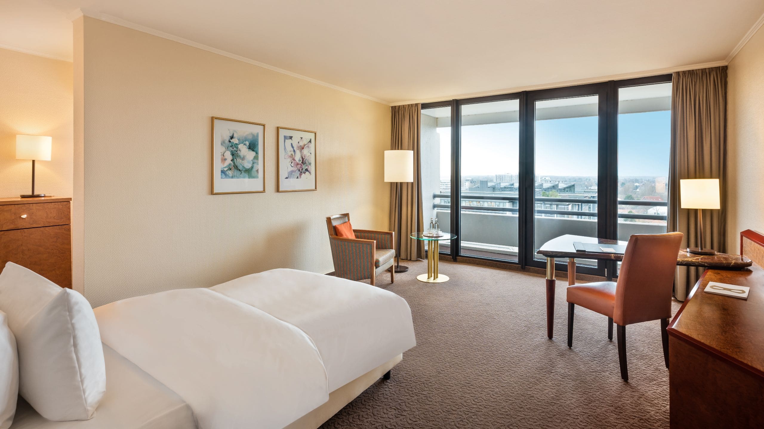 1/5 Lindner Congress Hotel Dusseldorf One Twin Bed Deluxe Overview