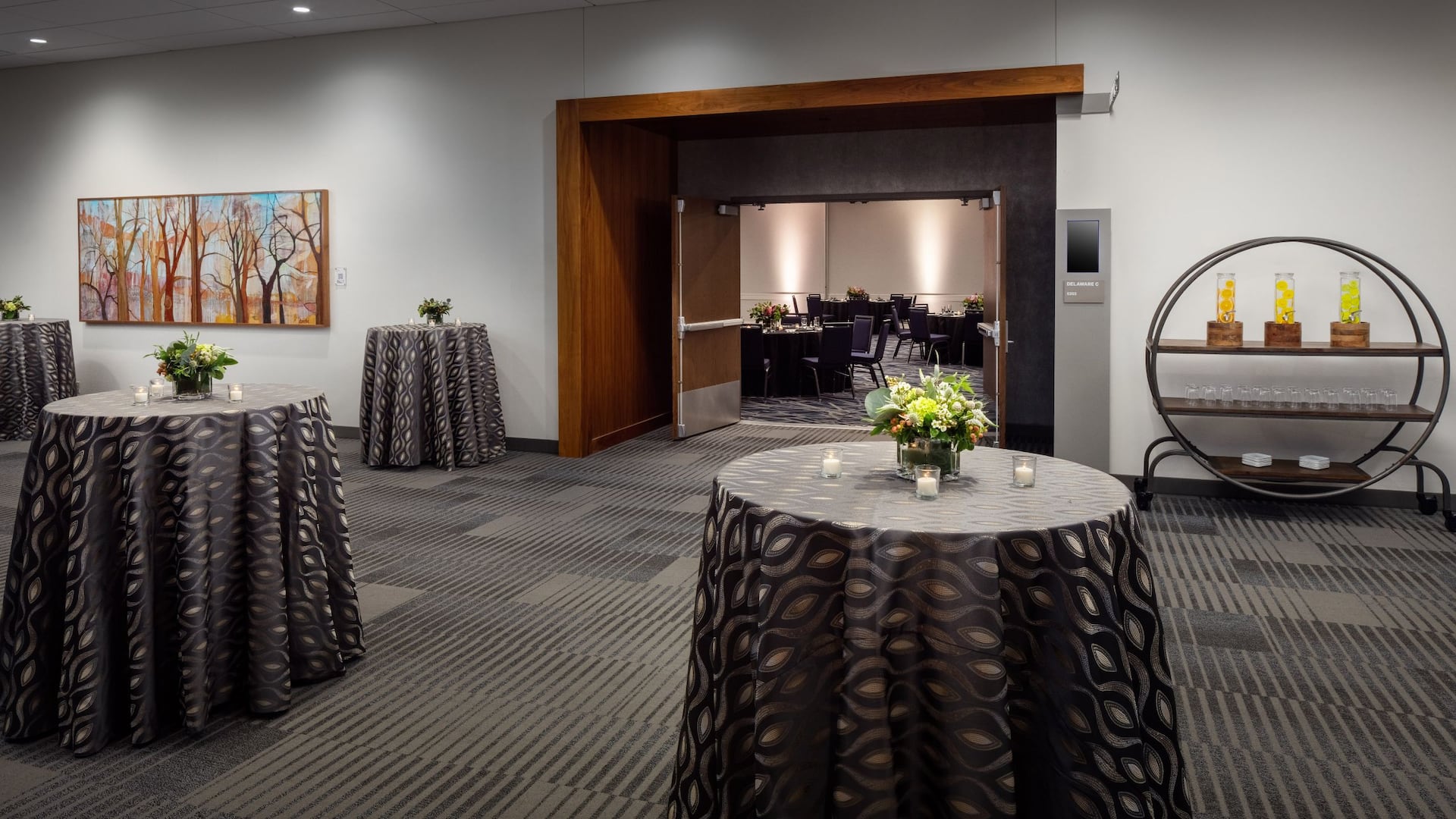 Hyatt Regency Columbus Breakout Room High Tops