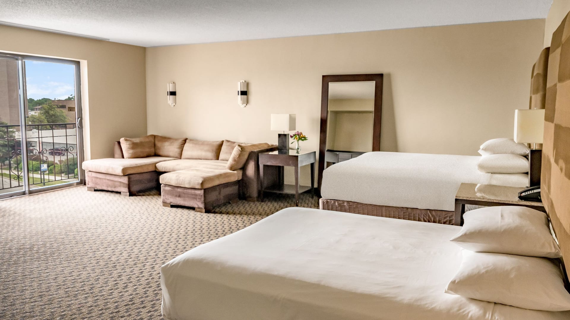 Hyatt Regency Green Bay Accessible Two Queen Beds
