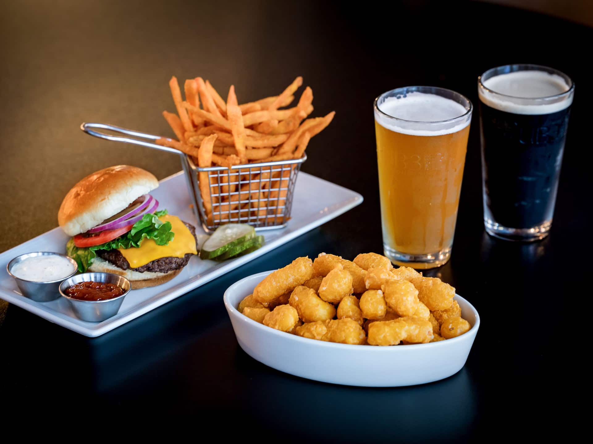Hyatt Regency Green Bay Pub333 Cheese Curds Spread