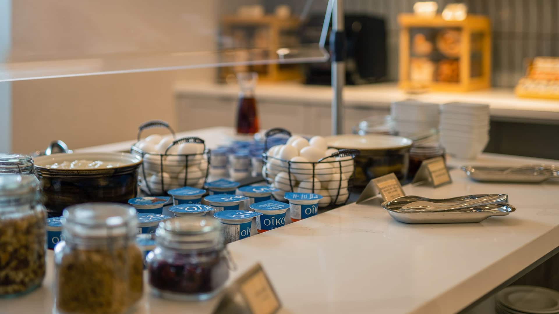 Hyatt Place Montréal – Downtown Breakfast Area Setup