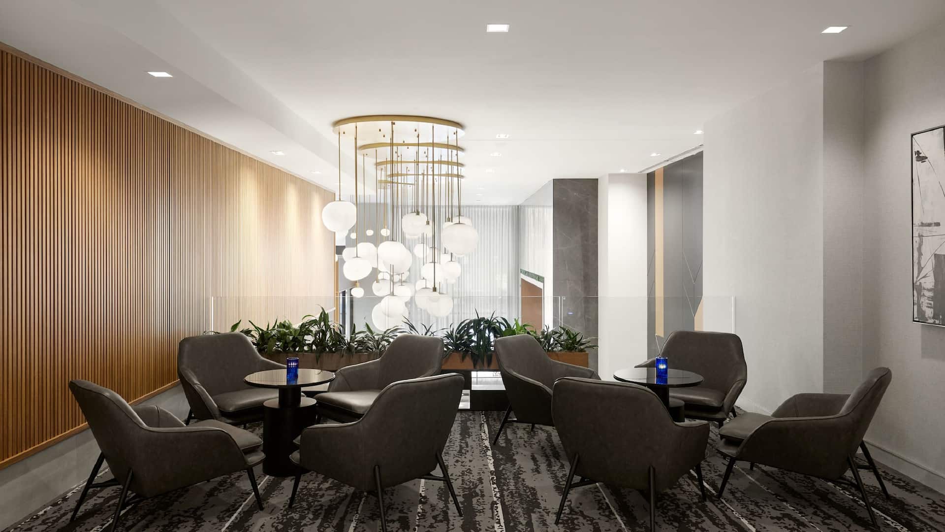 2 of 2 Hyatt Place Montréal – Downtown Mezzanine Seating