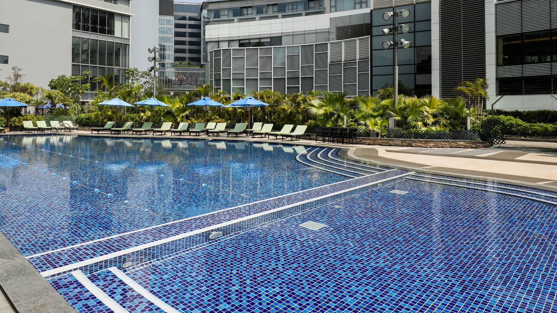 Hyatt Regency Hong Kong, Sha Tin Swimming Pool