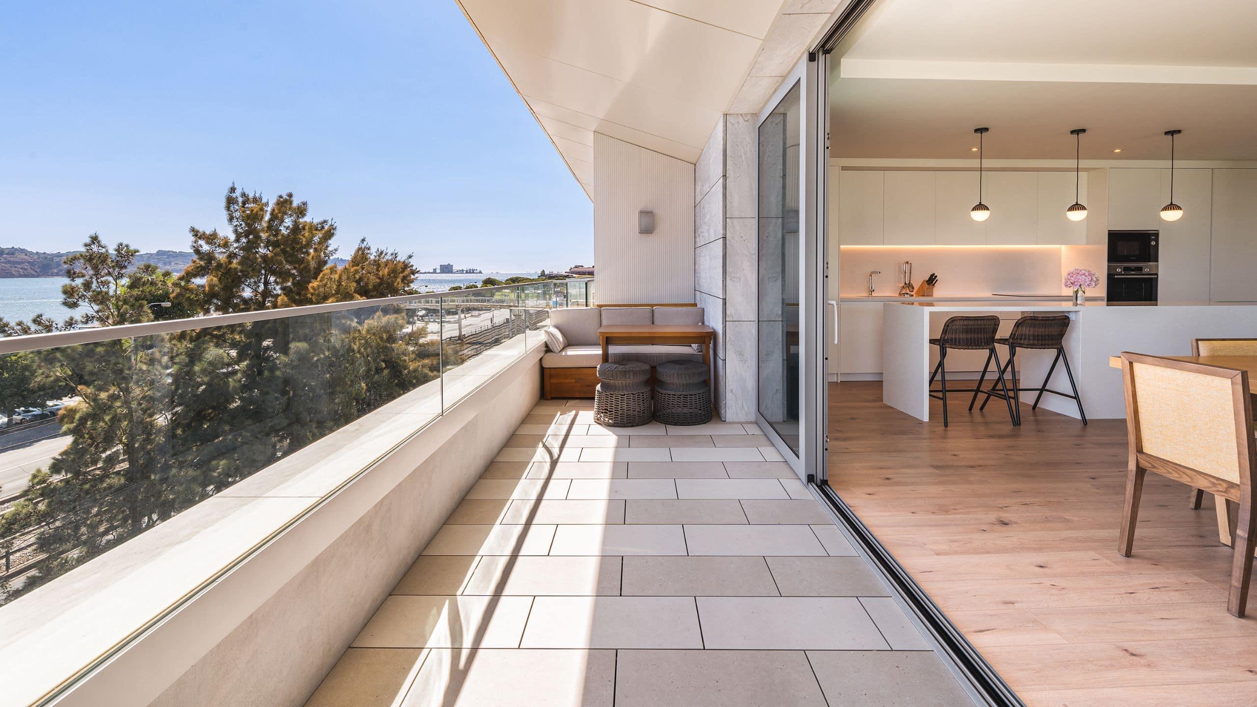 Hyatt Regency Lisbon Regency 3 Bedroom Suite River View